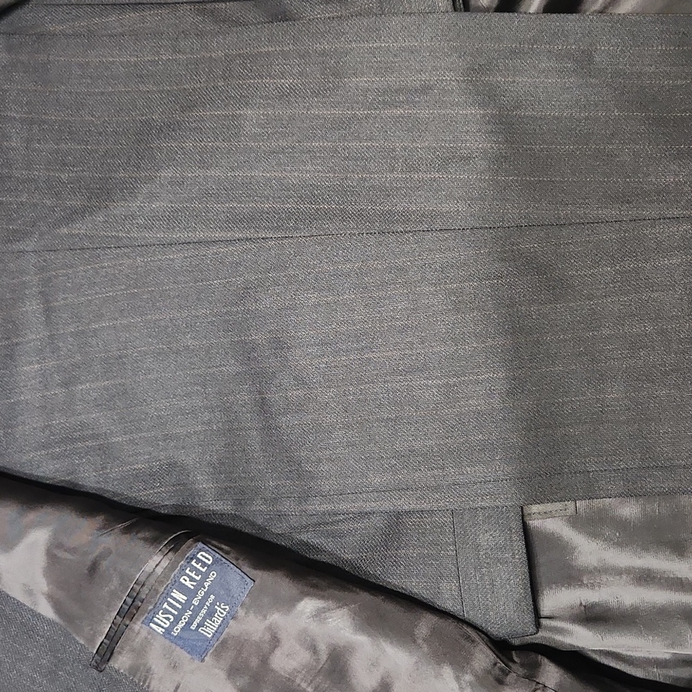 Austin Reed suit - Picture 2 of 3